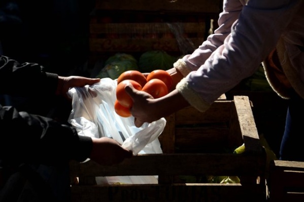 Verduras y carnes empujaron el precio de la canasta alimentaria platense en julio