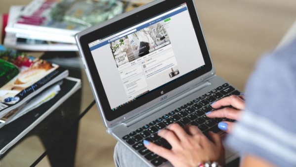 La propuesta de una platense que da vuelta por las redes: "Vengo a hacer amistad, no me juzguen"