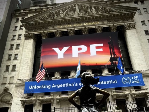 Celebraron 30 años de YPF en la Bolsa de Nueva York con el anuncio de una inversión de 5.500 millones de dólares en 2023