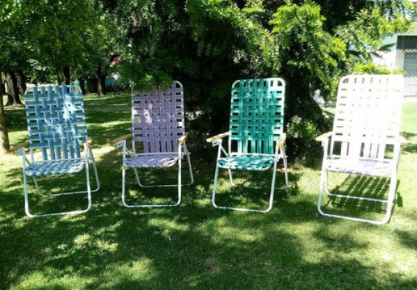 Estafas por las redes: quisieron comprar reposeras, pero era todo una farsa y se quedaron sin nada