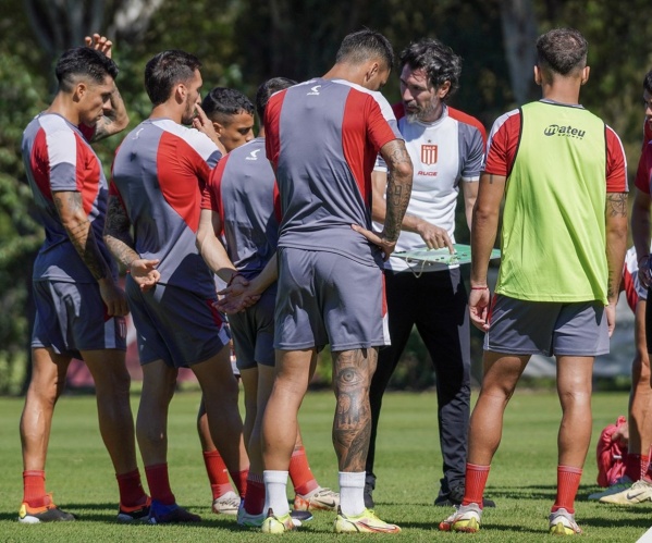 La vuelta del Pincha: ¿Cómo será la semana albirroja y qué debe resolver Domínguez? 