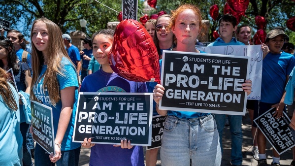 Reestablecieron una ley en Texas que permite demandar a cualquier médico que haya realizado un aborto