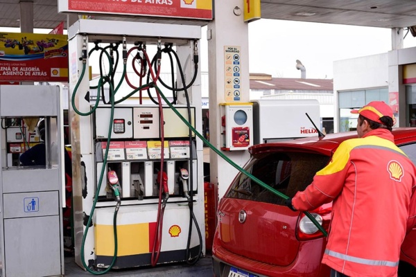 Shell aumentó el precio de todos sus combustibles en sintonía con el incremento de YPF: ¿de cuánto será la suba?