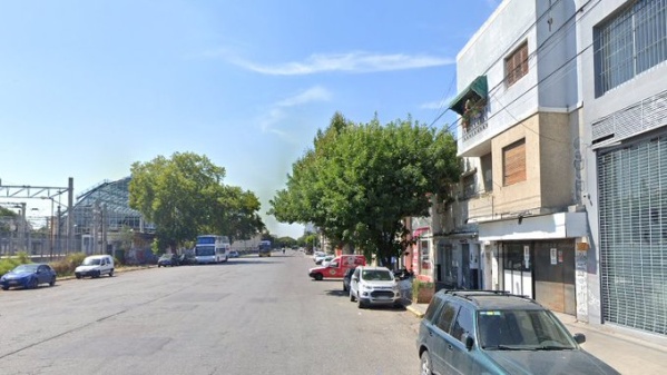 Una mujer murió en plena calle de La Plata tras sufrir un paro cardiorrespiratorio