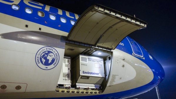 Continuará esta semana el operativo para traer 8 millones de vacunas Sinopharm desde China