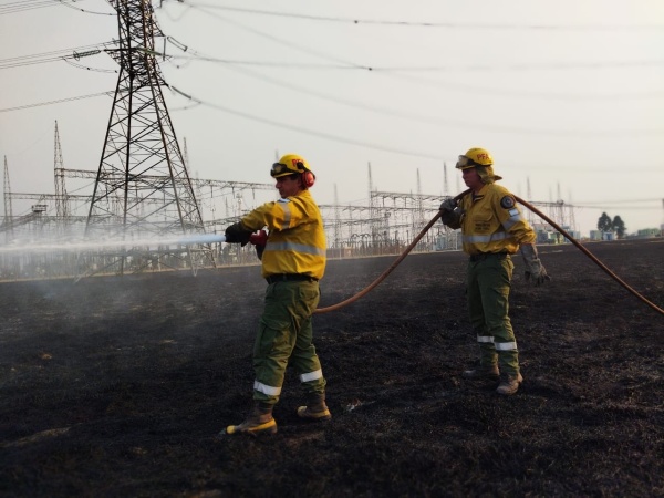 Nueve provincias argentinas registran focos de incendios activos