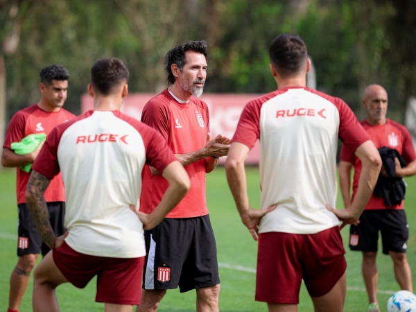 La formación de Domínguez para la Copa: Un retorno, dos interrogantes y la buena noticia que recibió