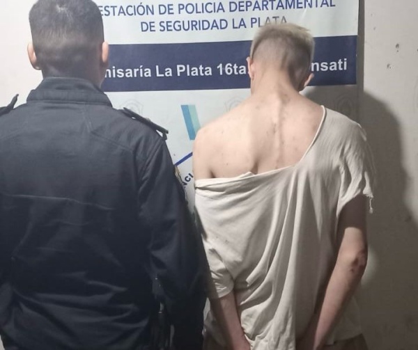 Intento de robo entre vecinos en La Plata: un joven fue atrapado tras intentar ingresar por el balcón