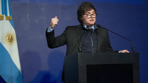 Javier Milei desaprobó la visita de diputados libertarios a represores: "Esa no es mi agenda"