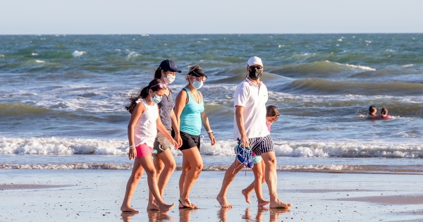 A la playa con Pase Sanitario: dónde será obligatorio y cómo se utilizará