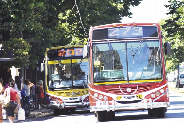 El Gobierno bonaerense garantizará el transporte público gratuito durante las elecciones