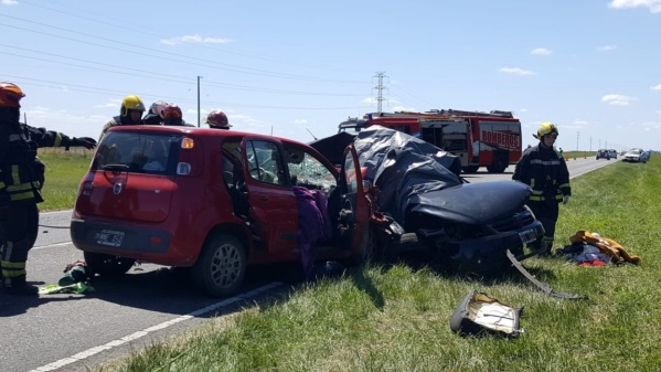 Fallecieron tres personas en un choque frontal en Ruta 11: uno de los autos estaba registrado en La Plata