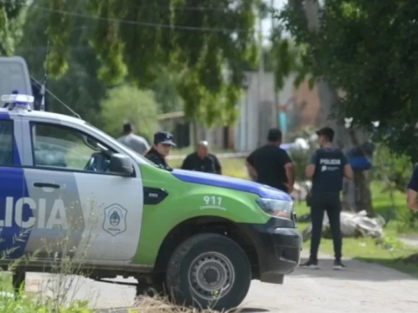 Brutal entradera en Arturo Seguí: delincuentes ingresaron a una casa, maniataron al dueño y se llevaron 10 millones de pesos