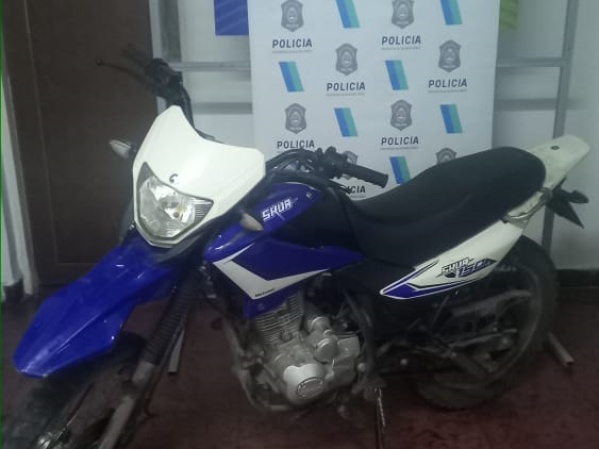 Aprehendieron a un menor de edad que había robado una moto en el barrio El Mondongo
