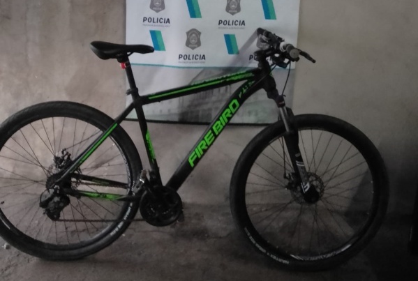 Detuvieron a un menor por robar una bicicleta en barrio Hip&oacute;dromo