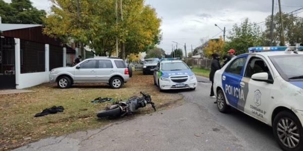 Tras una larga persecución policial detuvieron a dos menores