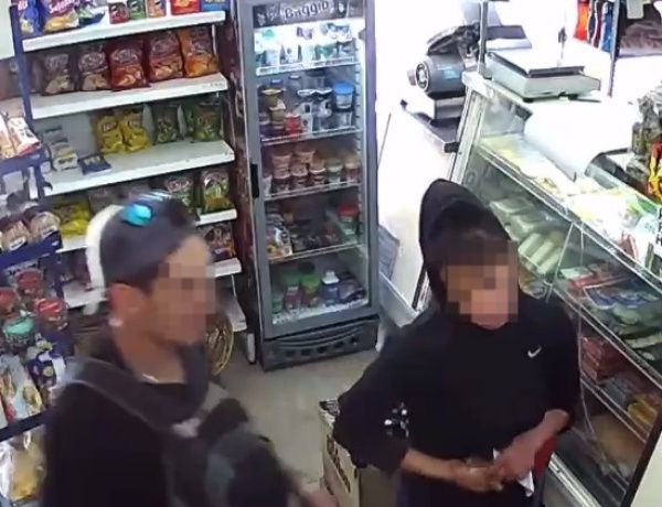Terrorífico robo en un kiosco de La Plata: amenazaron con pegarle un tiro a la empleada y escaparon