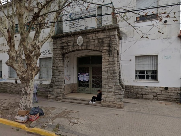 Inseguridad y vandalismo en una escuela de La Plata: delincuentes entraron a robar y dejaron a decenas de alumnos sin clases