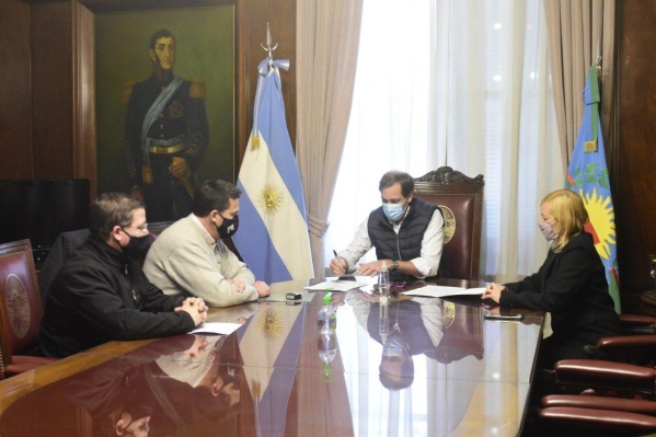 Convertirán la manzana de 20 y 50 en un polo de innovación tecnológica: “La ciudad tiene un enorme potencial por explotar"