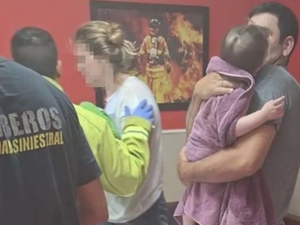 Héroes de Villa Elisa: bomberos voluntarios socorrieron a una familia y le salvaron la vida a un bebé