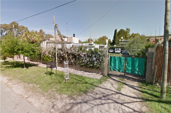 Una mujer de La Plata fue a festejar un cumpleaños y cuando regresó se encontró con la puerta de su casa violentada