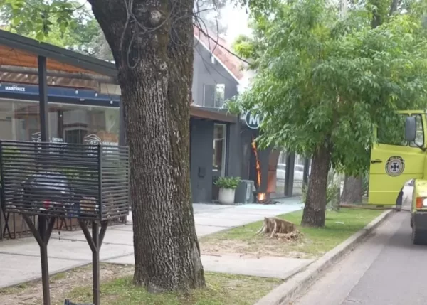 Un principio de incendio generó preocupación en una reconocida cafetería de City Bell