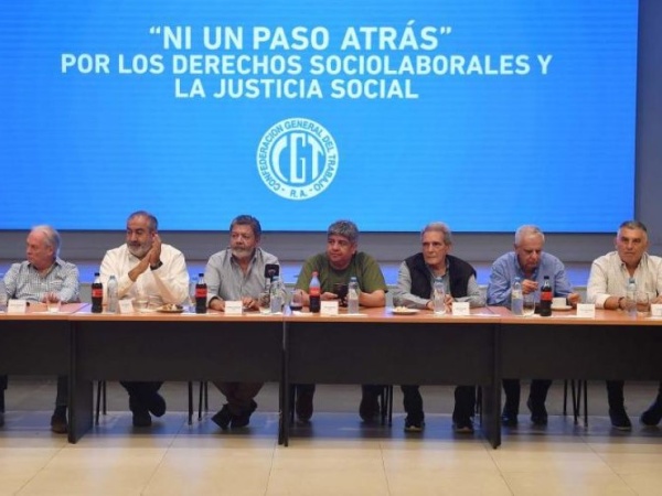 La CGT convocó a un paro nacional para el 24 de enero con movilización al Congreso en rechazo al decreto de Milei