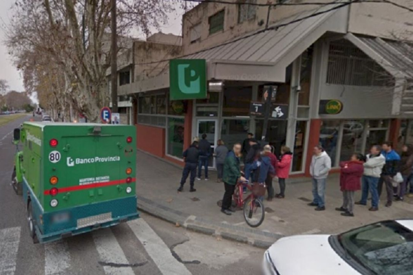 Detuvieron a tres personas por el robo comando a una sucursal del Banco Provincia de La Plata