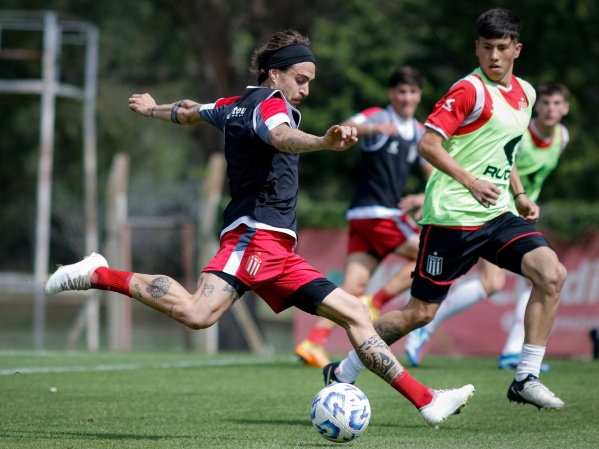 Domínguez se hartó del rendimiento del equipo, sacó a un referente y planea meter tres cambios