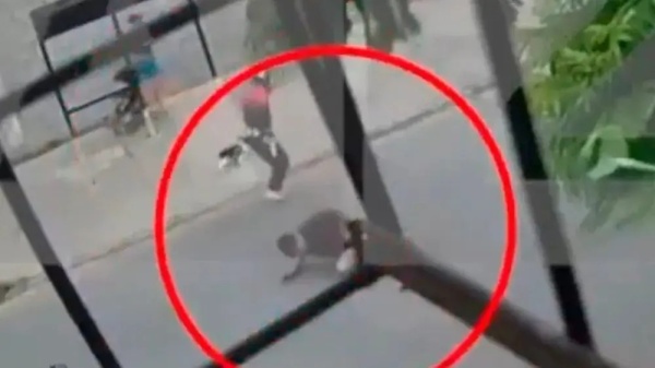 Asesinaron a un joven adelante de su novia y de su beb&eacute; para robarle