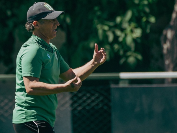 En pleno festejo Troglio lanzó una cruda opinión sobre Gimnasia