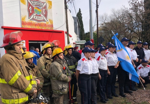 Arturo Seguí está de festejo: inauguraron un nuevo cuartel de Bomberos Voluntarios