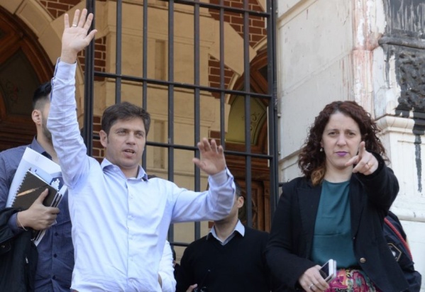 Axel Kicillof y Jesica Rey revivieron Radio Provincia, innovaron y la modernizaron: "Renovar la mística con vistas al futuro"