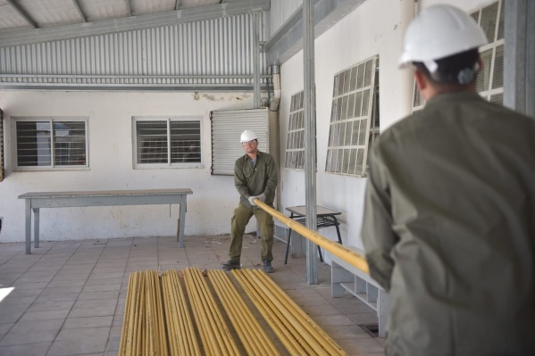 Aceleran las obras del plan de puesta a punto que llegará a 80 escuelas de La Plata
