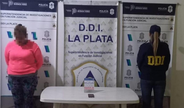 Una mujer fue detenida por estafar a comerciantes en La Plata