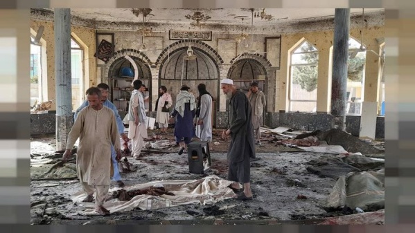 Hay al menos 55 muertos en un atentado en Afganistán