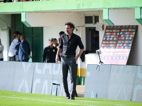 ¿Domínguez probó o tiene decidido cambiar medio equipo?