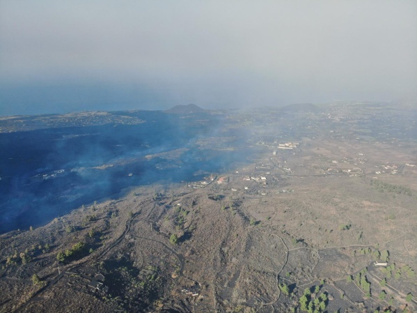 Se registran terremotos en Islas Canarias, debido a la erupción de un volcán
