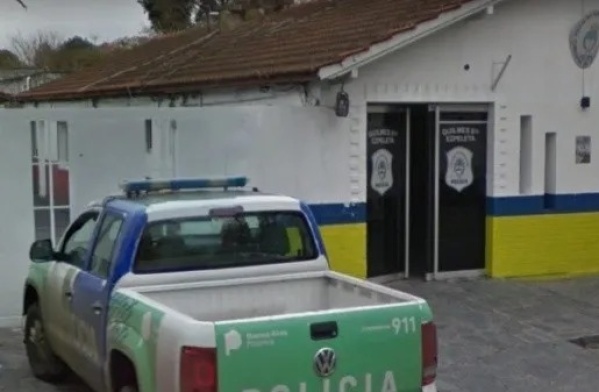 Un joven de 20 años fue asesinado a cuchilladas, y detuvieron a dos responsables