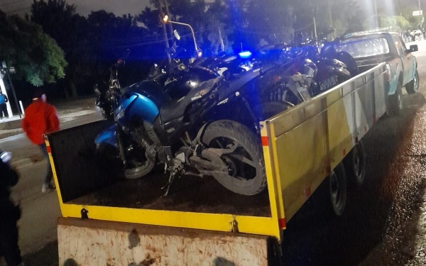 Secuestraron once motos y detuvieron a un hombre en un operativo por picadas en La Plata