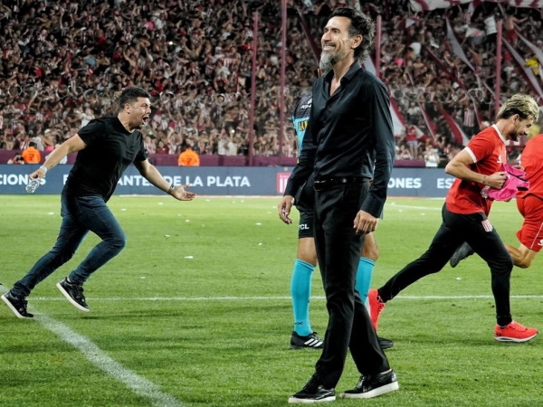 Un ex jugador del Pincha confesó que sufrió depresión y adicción al alcohol y sentenció que Domínguez tiene "mística"