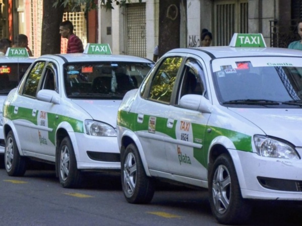 El Concejo Deliberante aprobó el aumento de tarifas para el servicio de taxis en La Plata: ¿Cuánto costará el viaje?