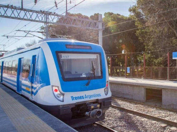 El Tren Roca Ramal La Plata se encuentra con servicio limitado por una protesta