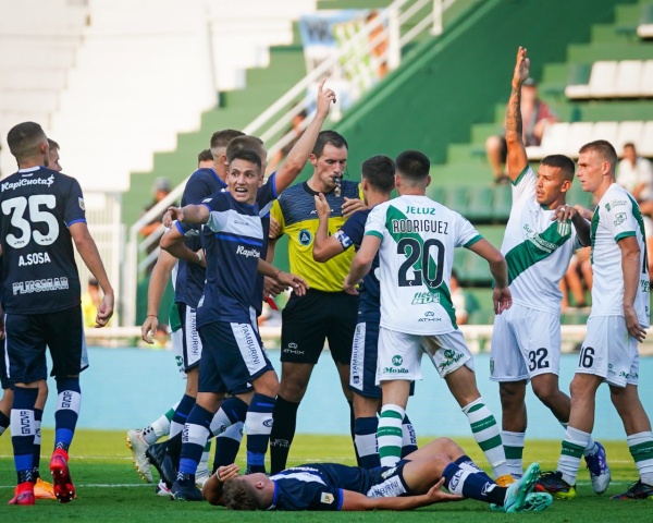 La alegría de un futbolista Tripero por la vuelta: "Sigamos por este camino..."