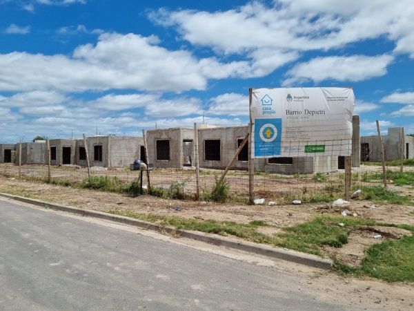 La Provincia creó el “Programa Completar” para terminar los planes de vivienda que abandonó Nación