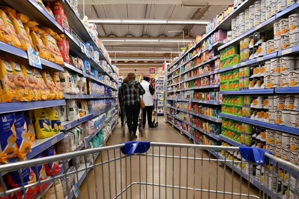 El INDEC informó que la inflación de enero fue del 20,6%: alimentos, bebidas y transporte son los rubros que más subieron