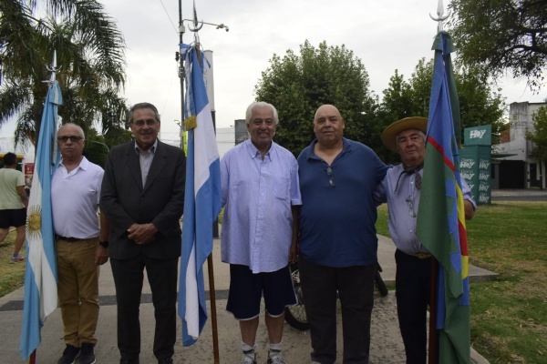 Realizaron un emotivo homenaje en la plazoleta Héroes Correntinos por el Combate de San Lorenzo