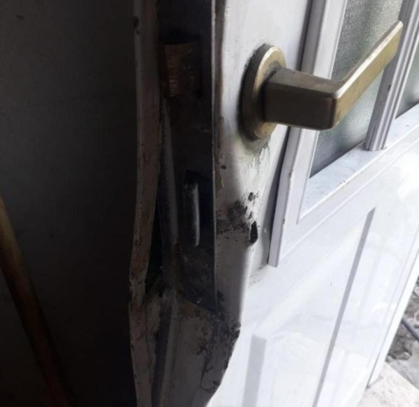 Delincuentes ingresaron a una casa de La Plata y la desvalijaron