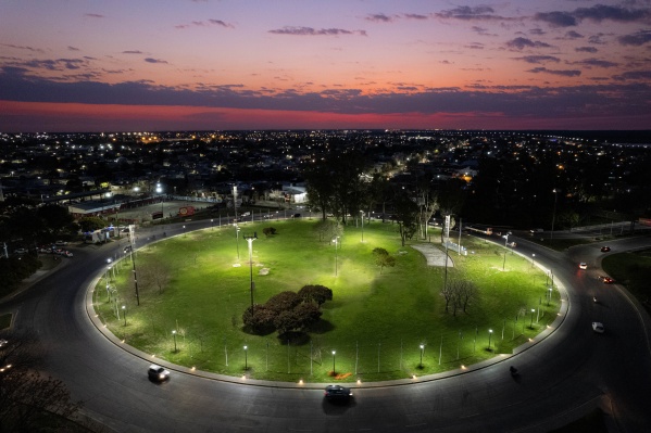 El Municipio finalizó los trabajos de renovación de las diez rotondas principales de acceso al partido de La Plata