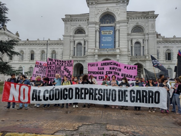 Con amplio repudio, se aprobó el nuevo Código de Convivencia en La Plata: "Es una lista de falsas promesas de campaña"